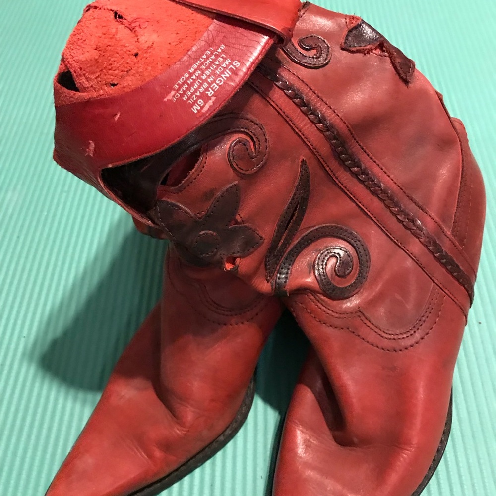 Boot - Picture 2 of 4